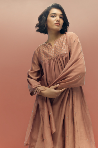 dusty pink ethnic wear