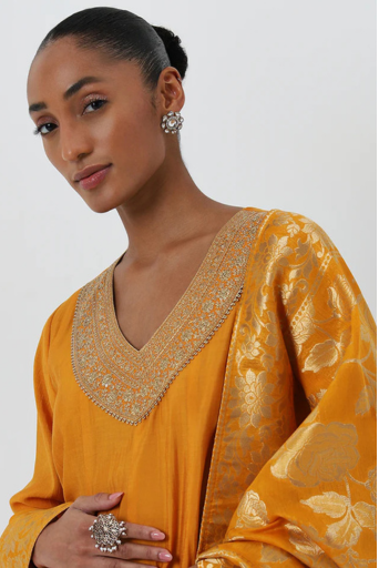 yellow suit with dupatta set